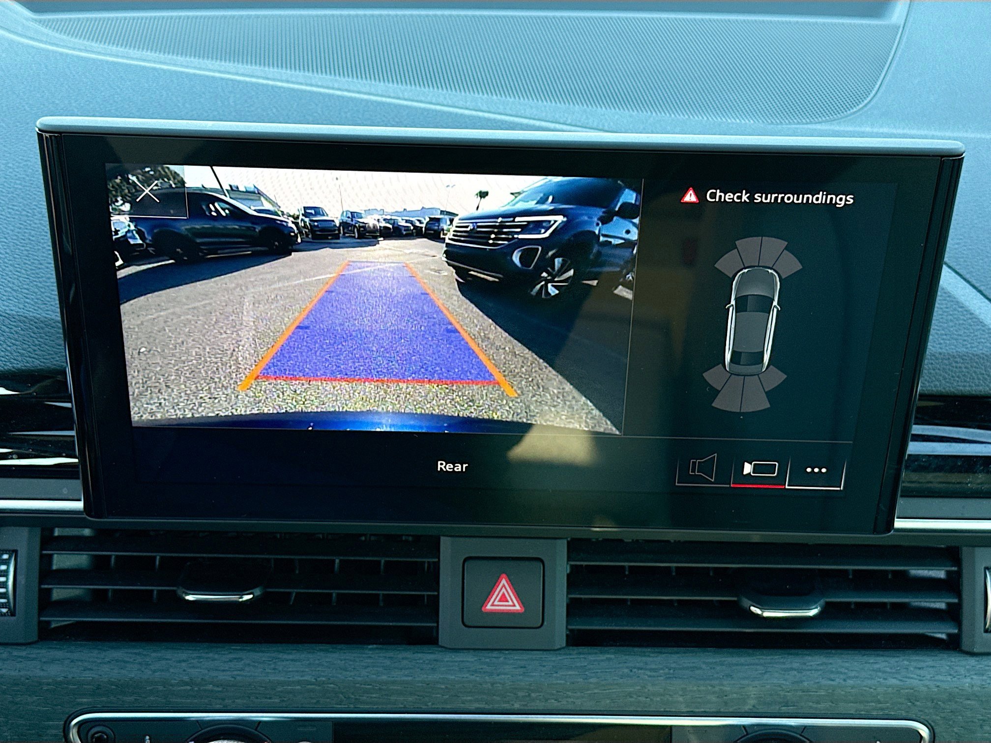 Used 2024 Audi A4 2.0T Premium w/ Convenience Package image 32