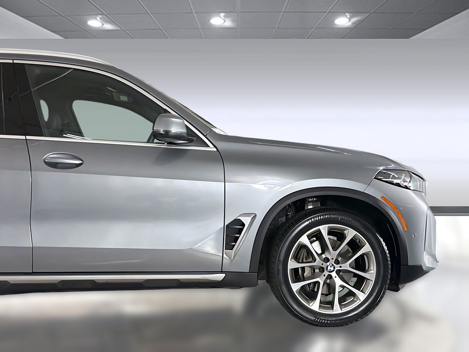 Used 2024 BMW X5 sDrive40i w/ Parking Assistance Package RWD image 34