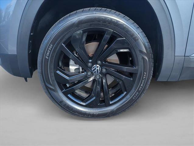Used 2023 Volkswagen Atlas Cross Sport SE FWD image 15