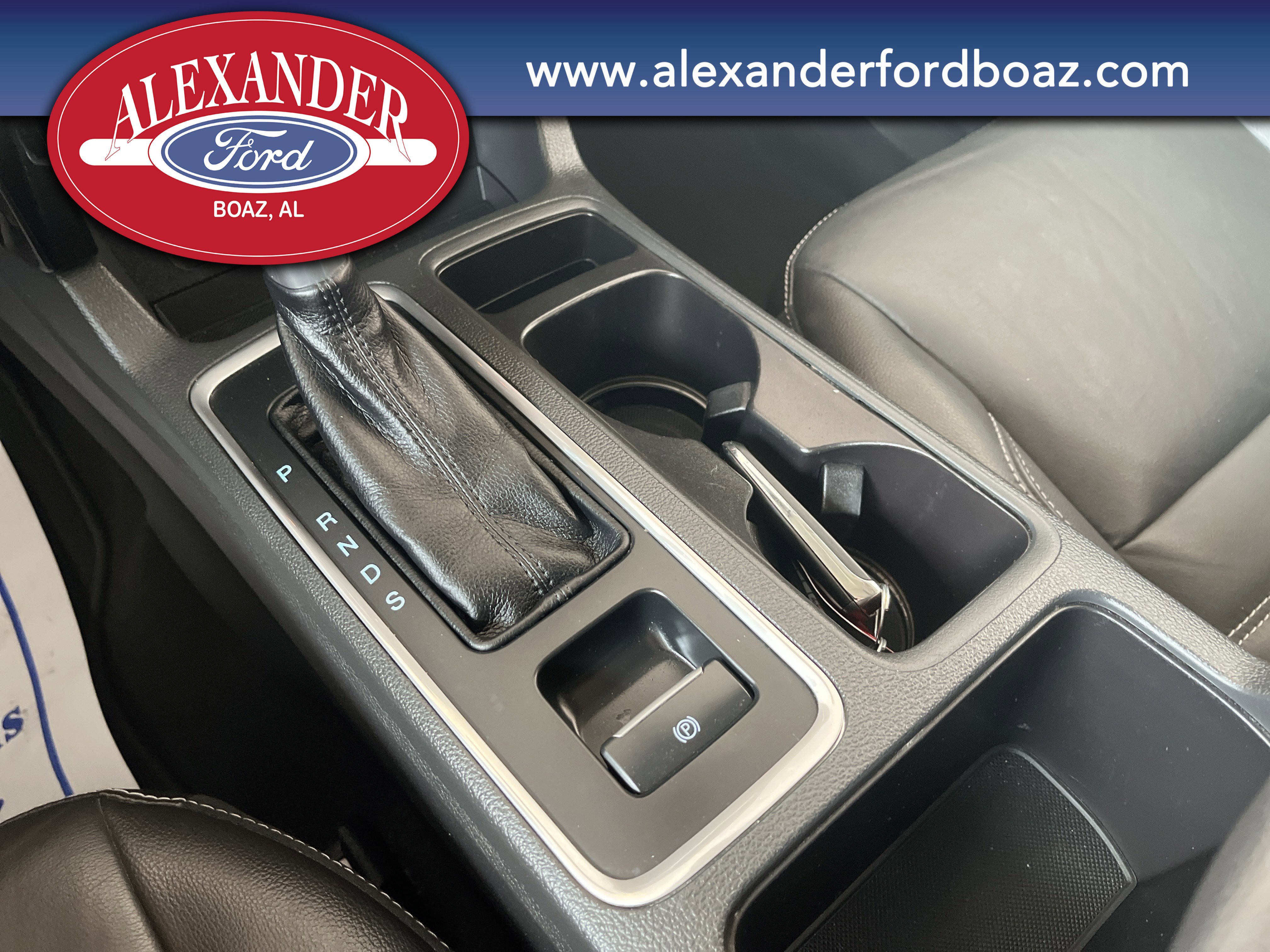 Used 2017 Ford Escape Titanium AWD/4WD image 23