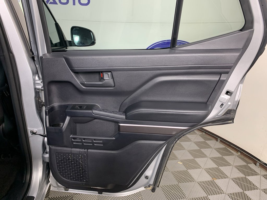 Used 2025 Toyota 4Runner SR5 image 36