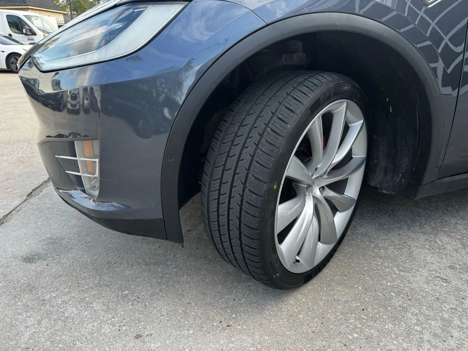 Used 2016 Tesla Model X Performance image 31