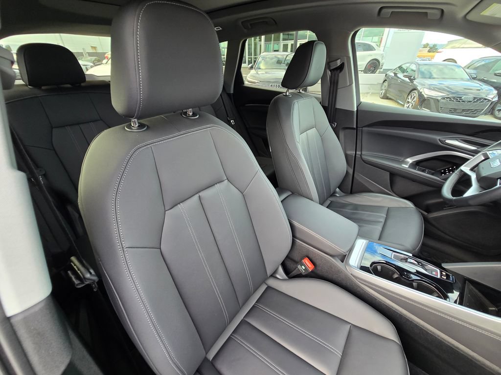 Used 2025 Audi Q5 Premium w/ Convenience Package AWD/4WD image 10