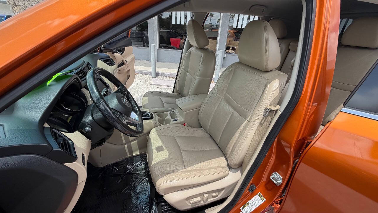 Used 2018 Nissan Rogue SL FWD image 9