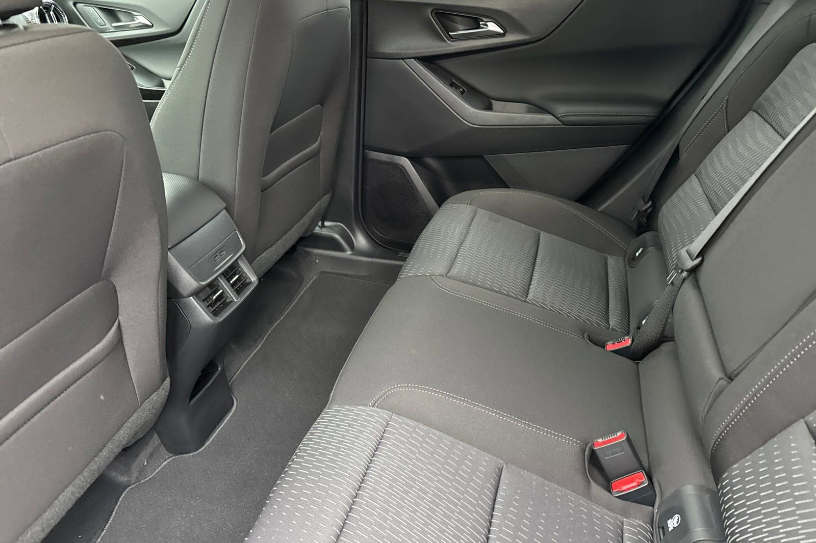 New 2026 Chevrolet Equinox LT image 11