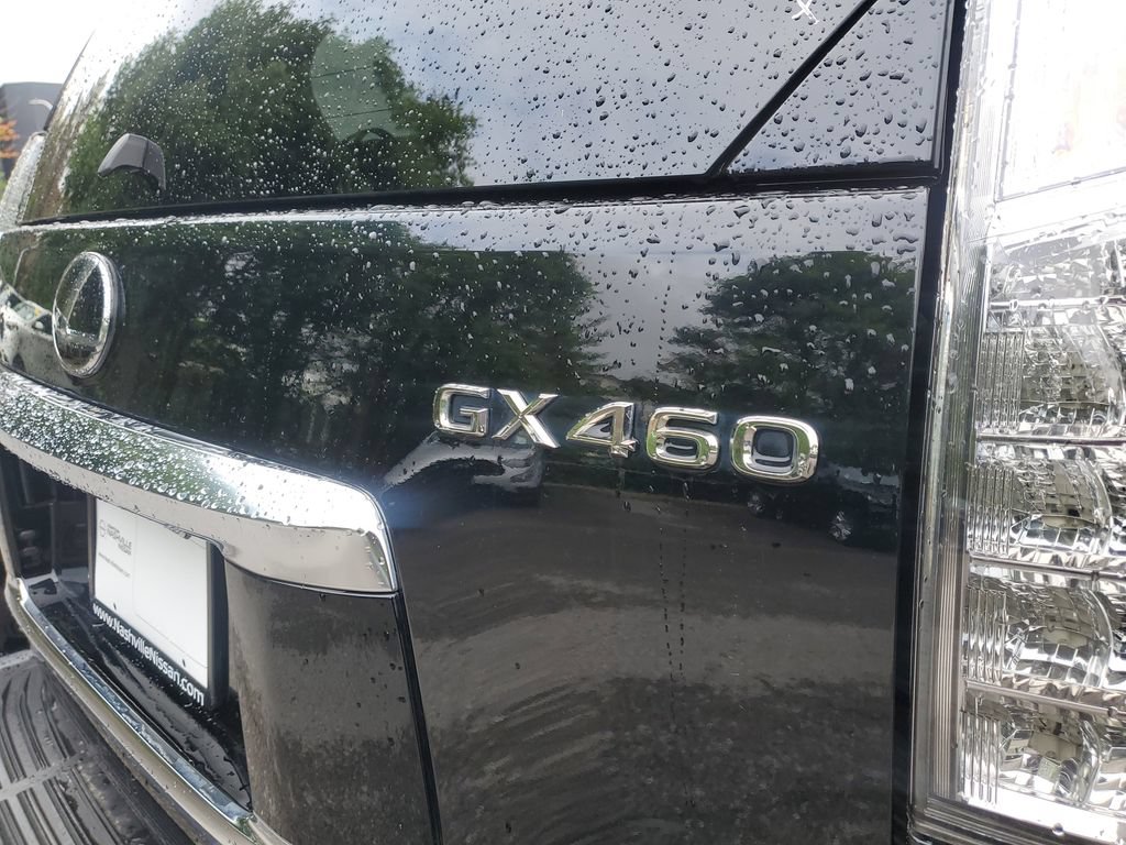 Used 2023 Lexus GX 460 Luxury w/ Accessory Package AWD/4WD image 6