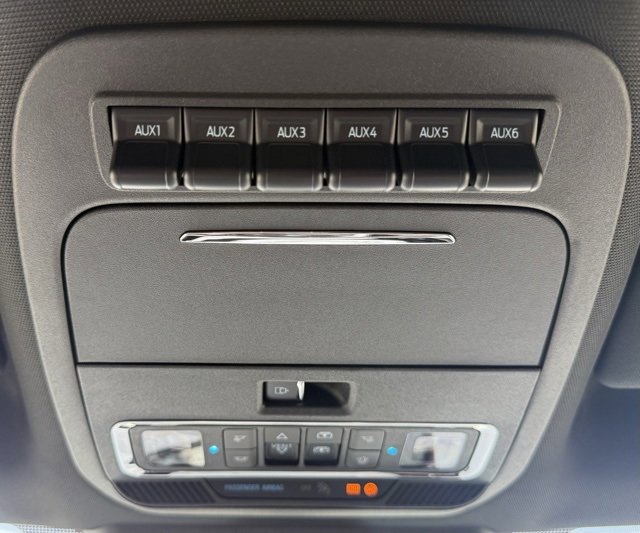 New 2026 Ford F350 4x4 Crew Cab Super Duty image 16