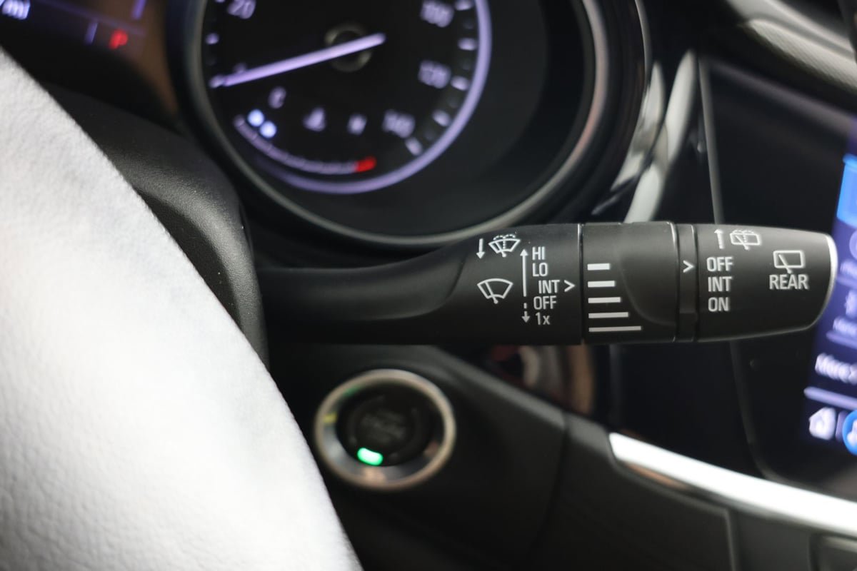 Used 2023 Buick Encore GX Select FWD image 23