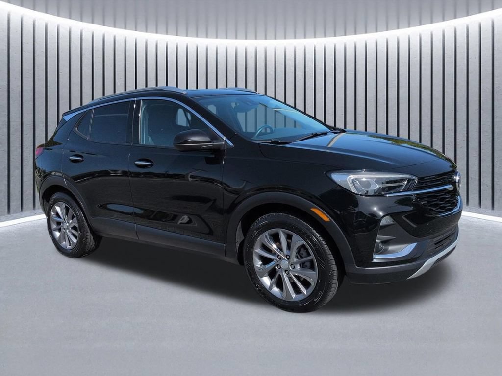 Used 2023 Buick Encore GX Essence w/ Experience Buick Package FWD image 3