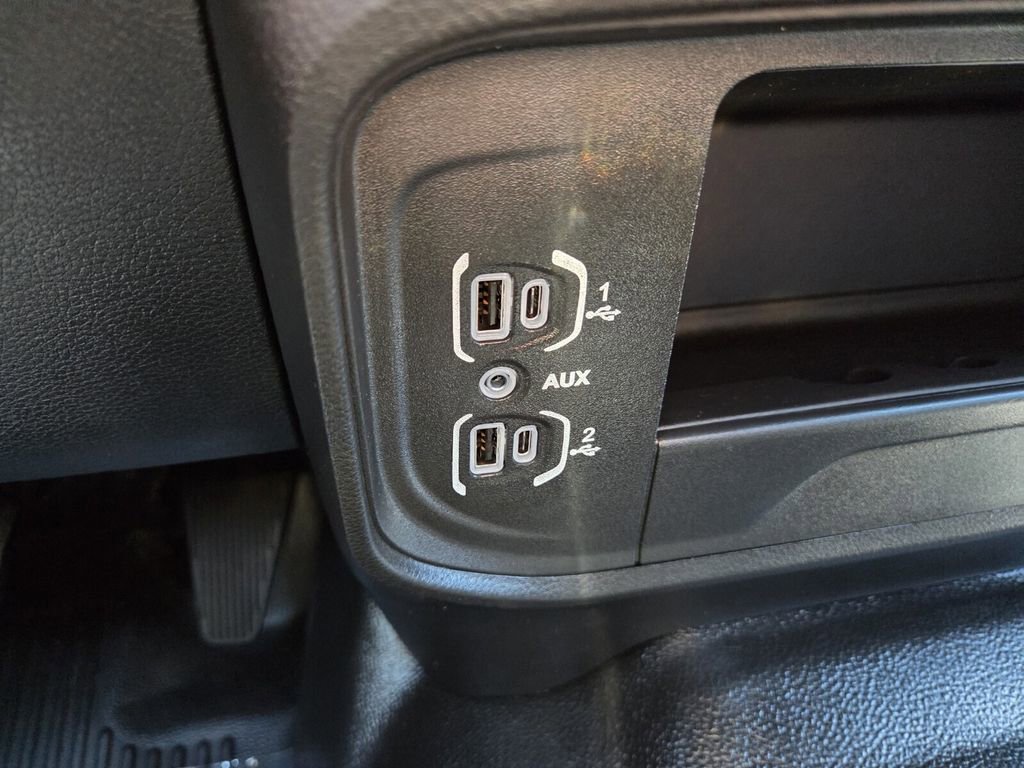 Used 2025 RAM 3500 Tradesman AWD/4WD image 18