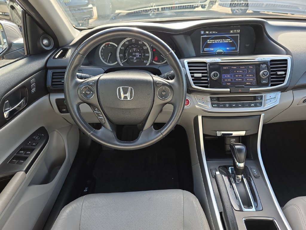Used 2015 Honda Accord EX-L image 16
