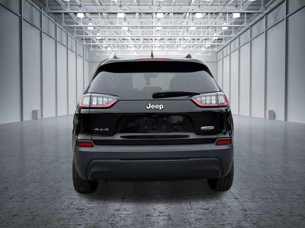 Used 2019 Jeep Cherokee Latitude Plus w/ Cold Weather Group AWD/4WD image 19