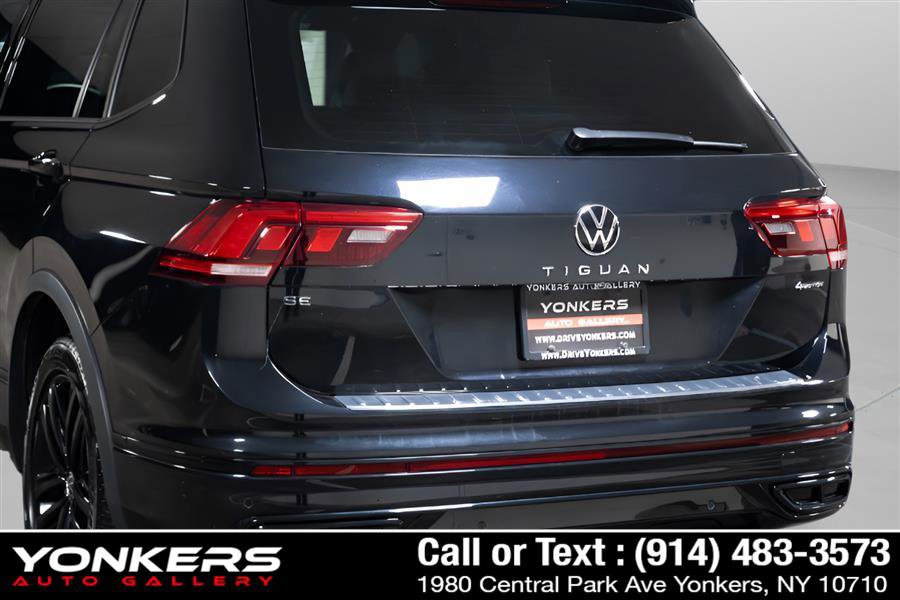 Used 2022 Volkswagen Tiguan SE R-Line AWD/4WD image 28