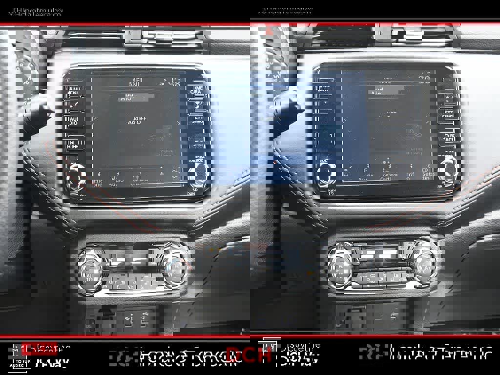 Used 2024 Nissan Versa SR image 12