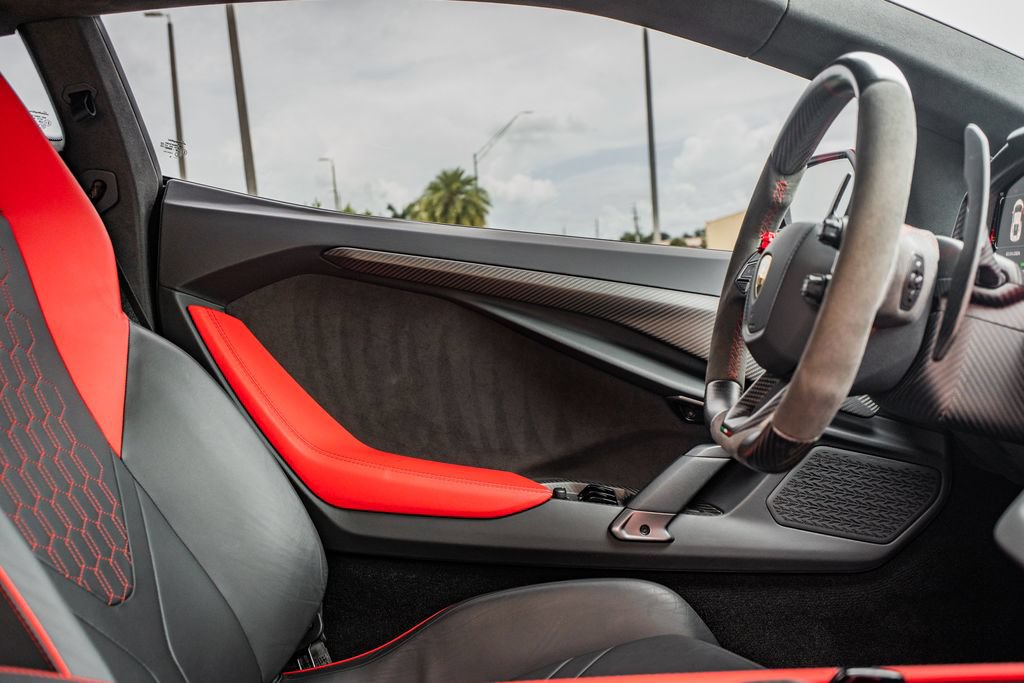 Used 2025 Lamborghini Revuelto AWD/4WD image 20
