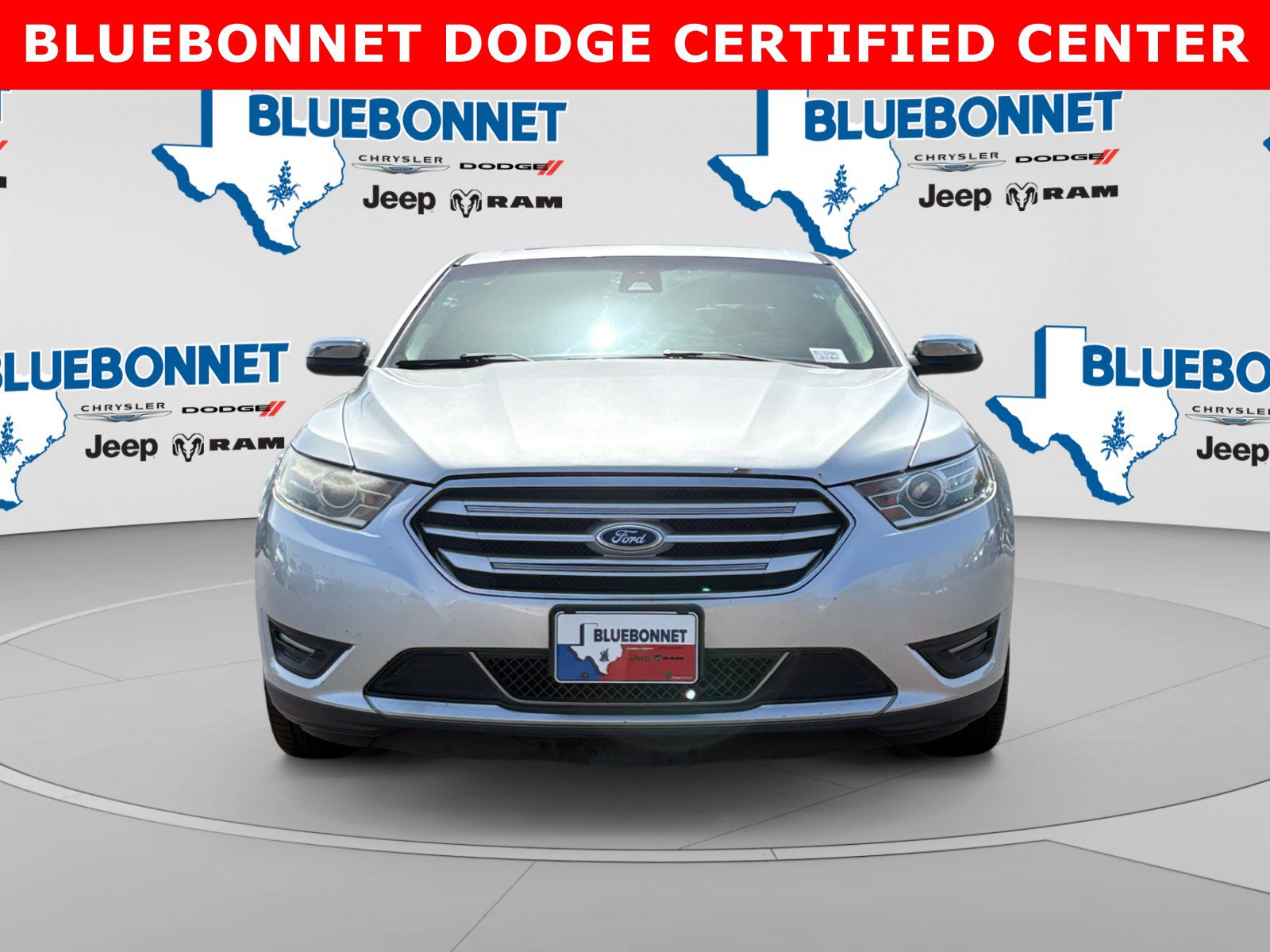 Used 2014 Ford Taurus Limited w/ Equipment Group 301A FWD image 2