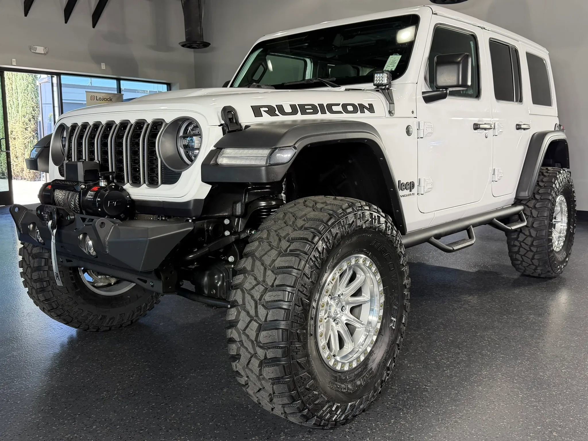 Used 2025 Jeep Wrangler Unlimited Rubicon image 7