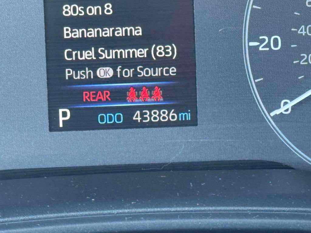 Used 2025 Toyota Corolla LE FWD image 28