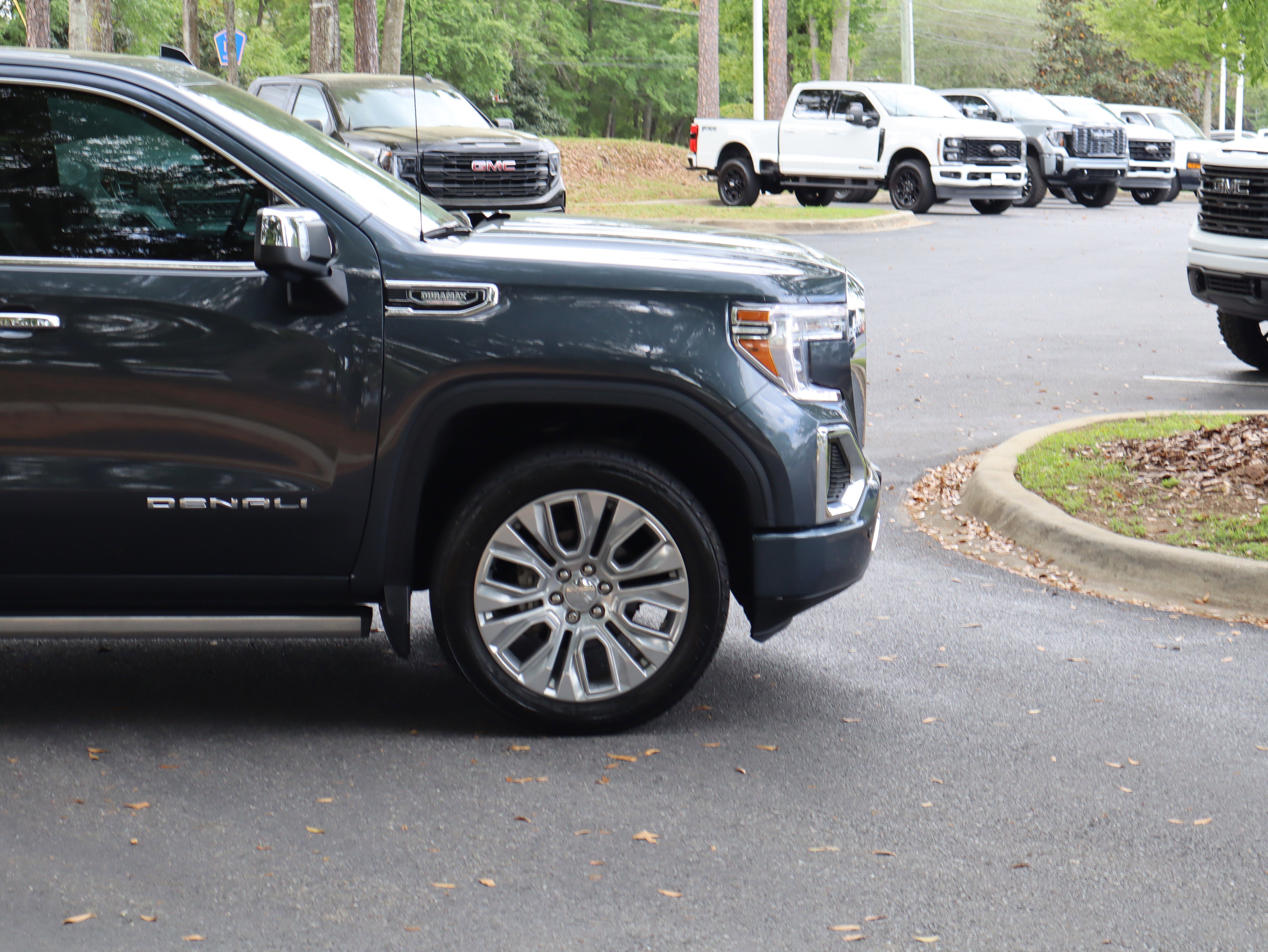 Used 2021 GMC Sierra 1500 Denali w/ Denali Ultimate Package AWD/4WD image 11