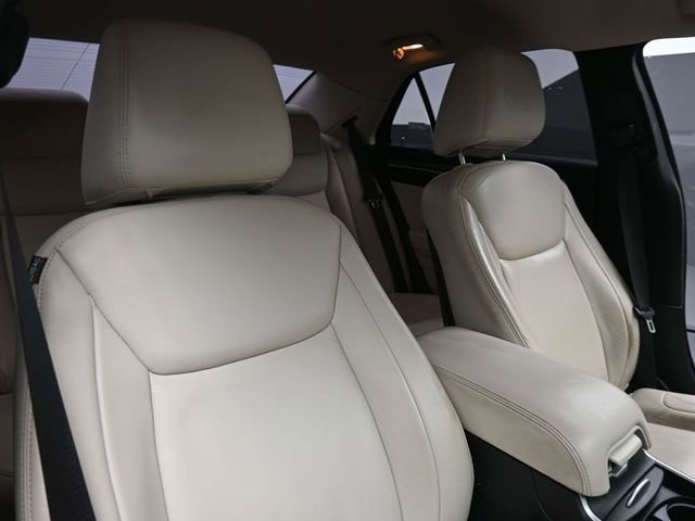 Used 2020 Chrysler 300 Touring L w/ Quick Order Package 2EF image 26