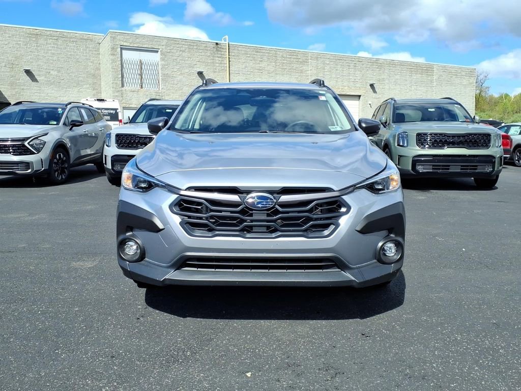 Used 2024 Subaru Crosstrek 2.0i Premium w/ Crosstrek Mirror Package AWD/4WD image 4