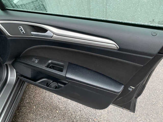 Certified 2020 Ford Fusion SE AWD/4WD image 14