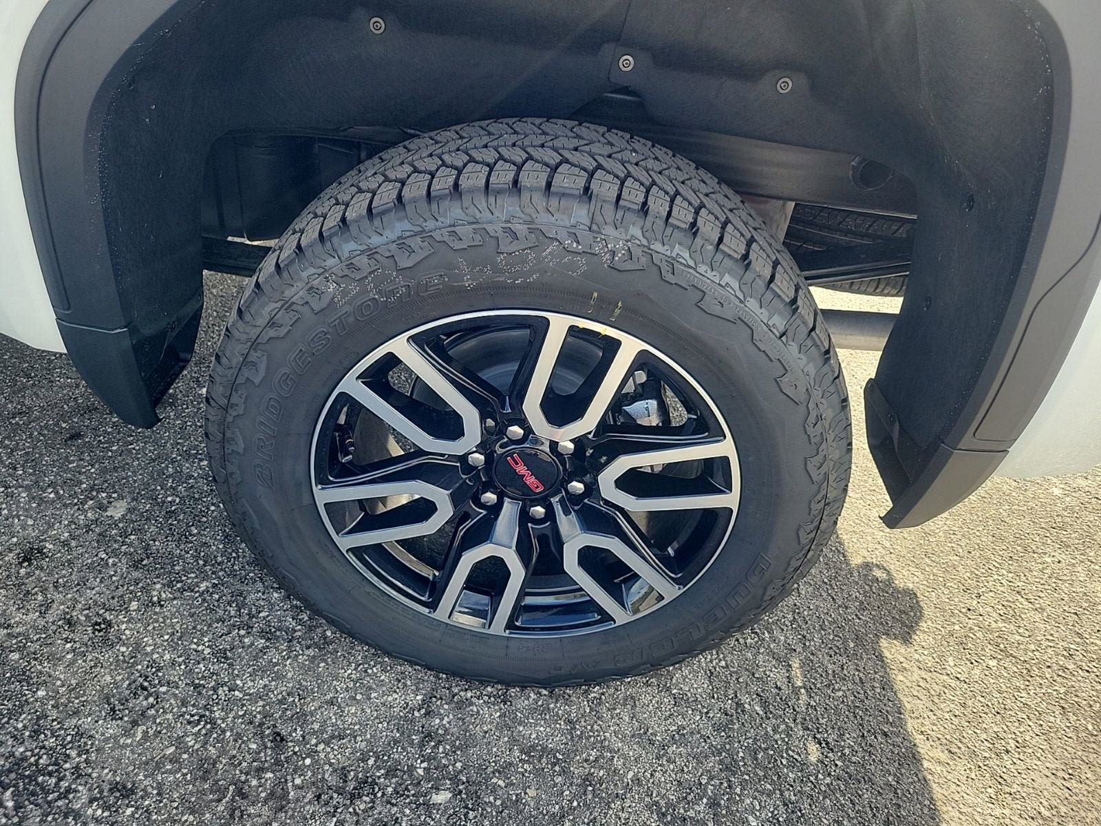 New 2026 GMC Sierra 1500 AT4 w/ AT4 Premium Package AWD/4WD image 16