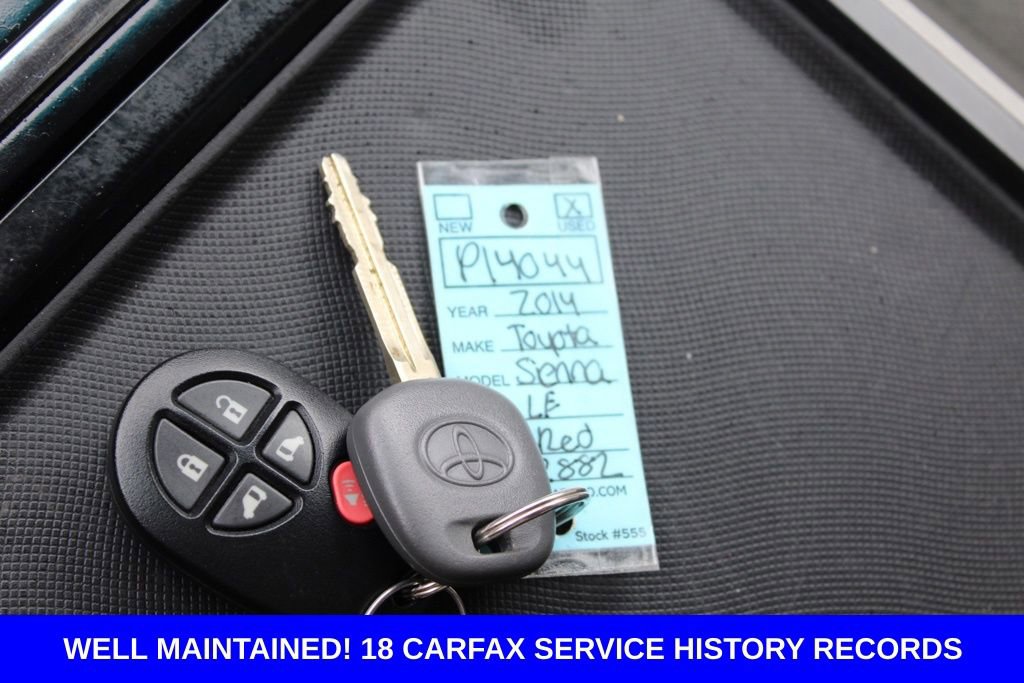 Used 2014 Toyota Sienna LE image 33