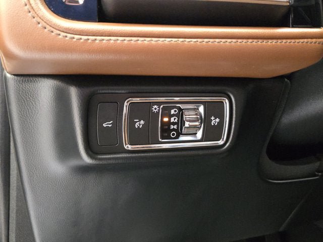 Used 2022 Lincoln Aviator Reserve AWD/4WD image 22