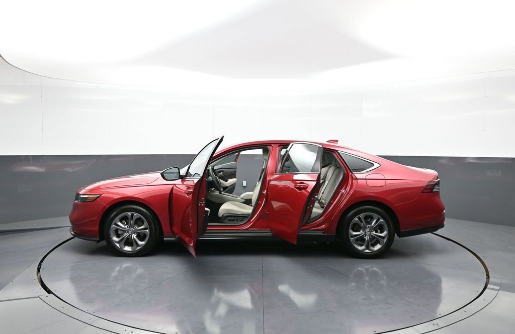Certified 2024 Honda Accord EX image 43