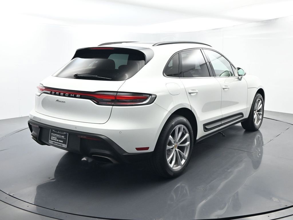 Certified 2022 Porsche Macan AWD/4WD image 14