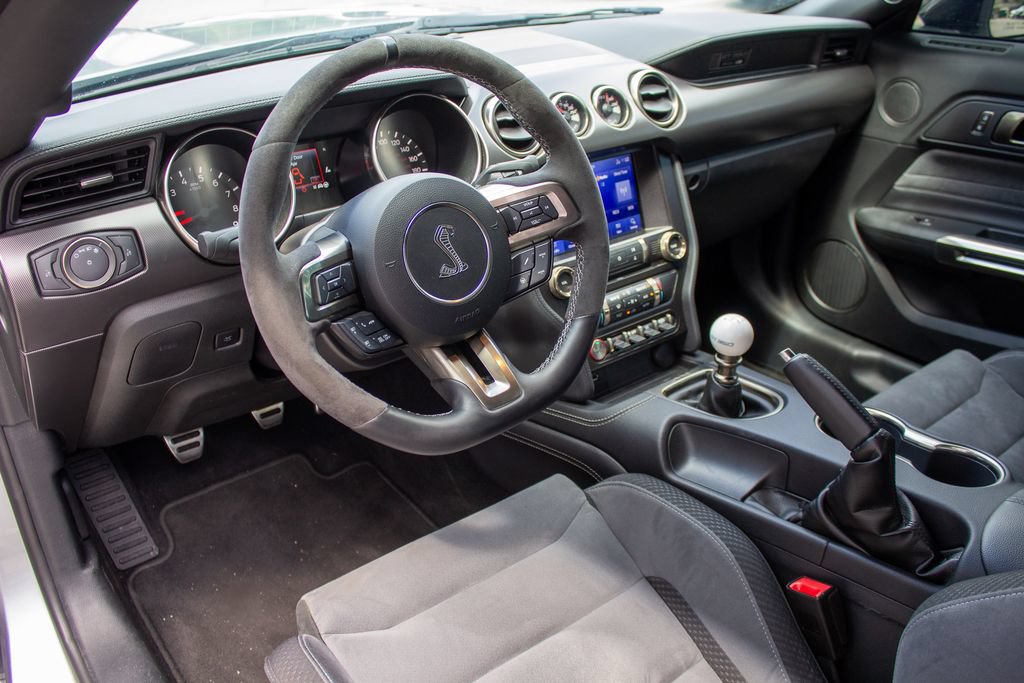 Used 2020 Ford Mustang Shelby GT350 w/ Technology Package RWD image 11