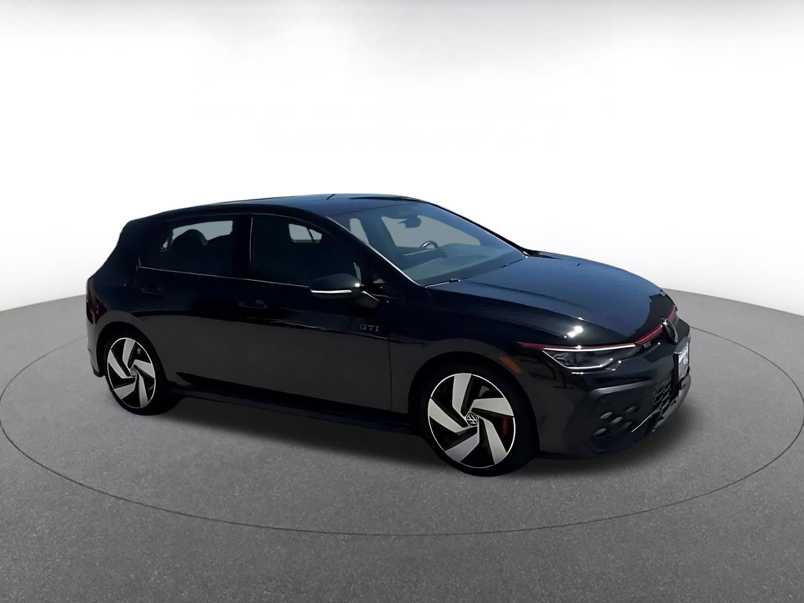 Used 2026 Volkswagen Golf S FWD image 2