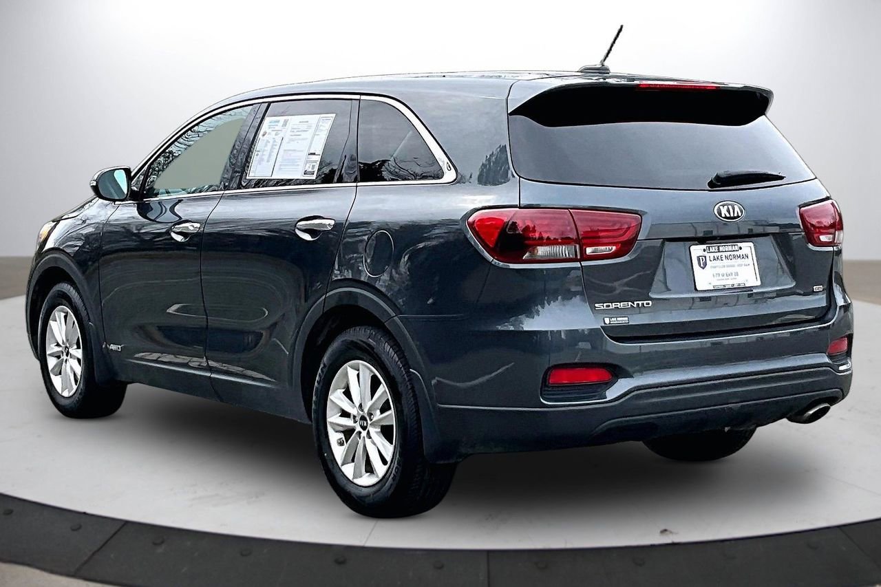 Used 2020 Kia Sorento LX image 7