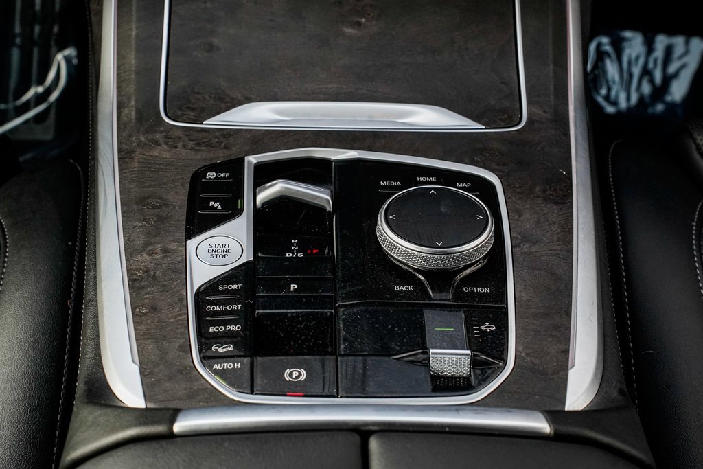 Used 2023 BMW X7 xDrive40i w/ M Sport Package image 16