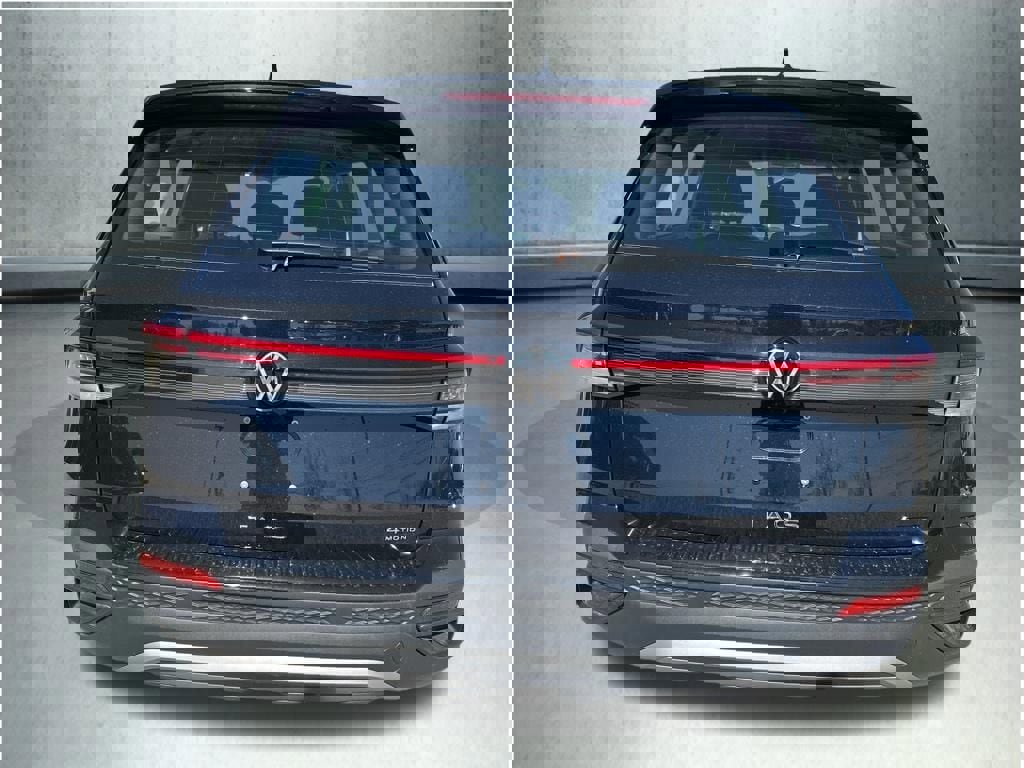 New 2026 Volkswagen Taos S image 4