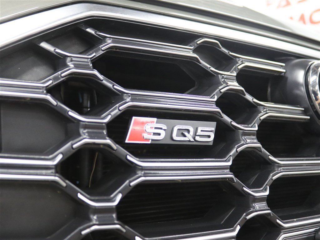 Used 2023 Audi SQ5 Prestige w/ Prestige Package AWD/4WD image 7