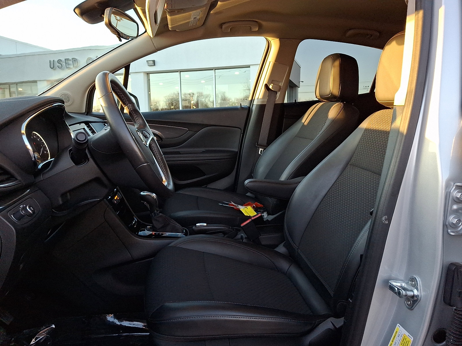 Certified 2022 Buick Encore Preferred w/ Safety Package image 14