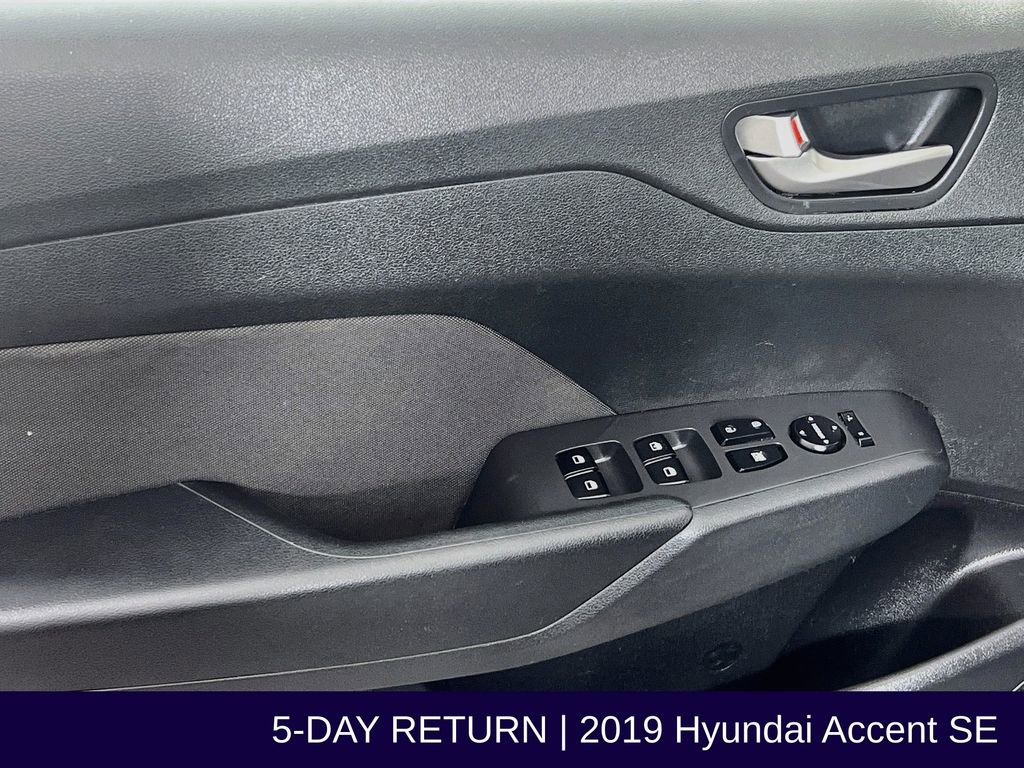 Used 2019 Hyundai Accent SE FWD image 23