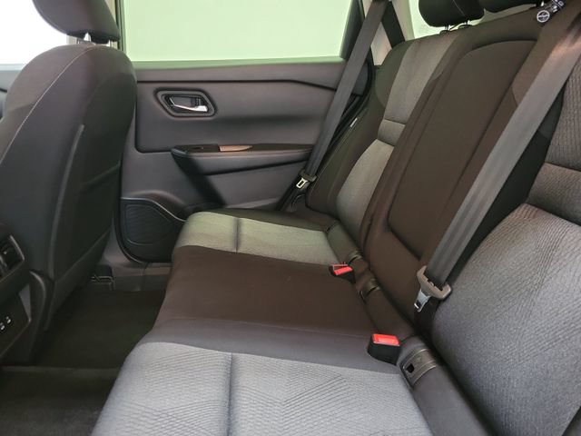 Used 2024 Nissan Rogue SV AWD/4WD image 10