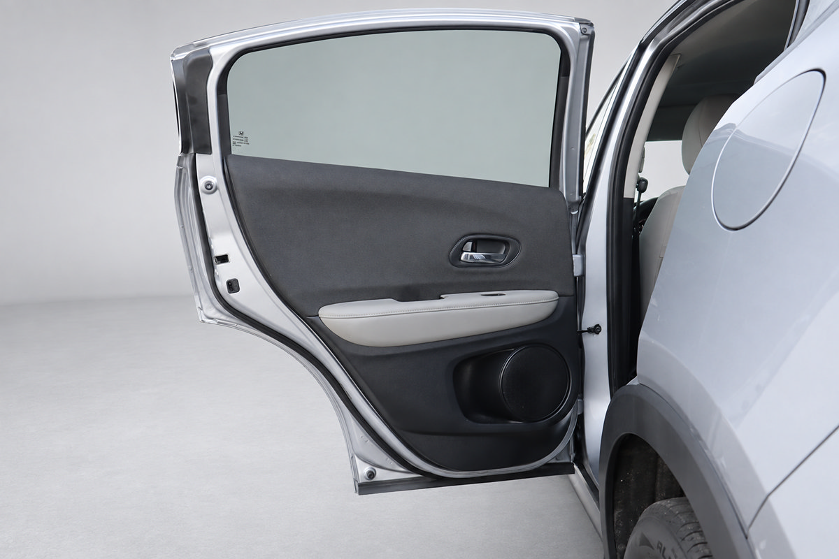 Used 2020 Honda HR-V LX image 16