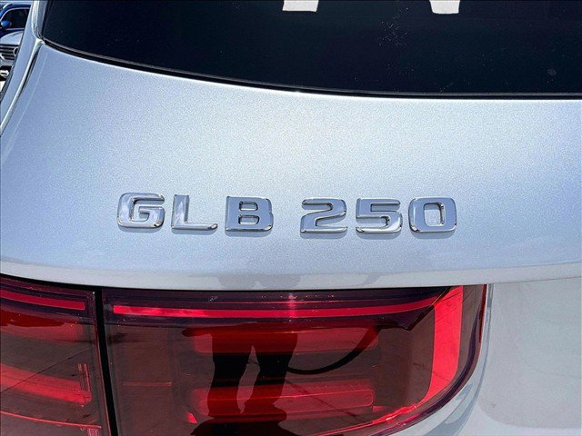 New 2026 Mercedes-Benz GLB 250 image 28