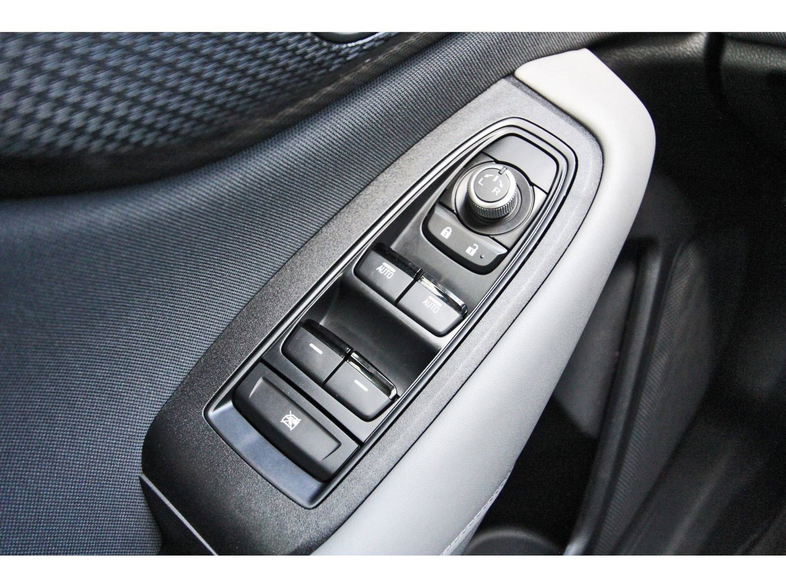 Certified 2025 Subaru Outback Premium image 21