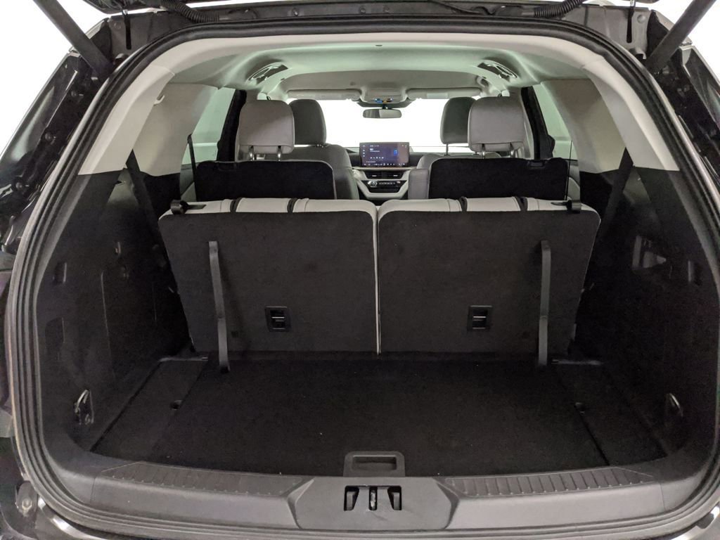 New 2025 Ford Explorer Active w/ Active Comfort Package image 25