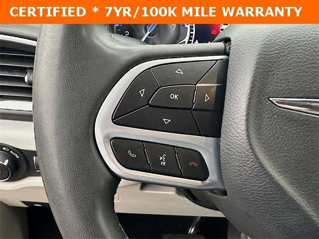 Certified 2024 Chrysler Pacifica Touring-L image 21