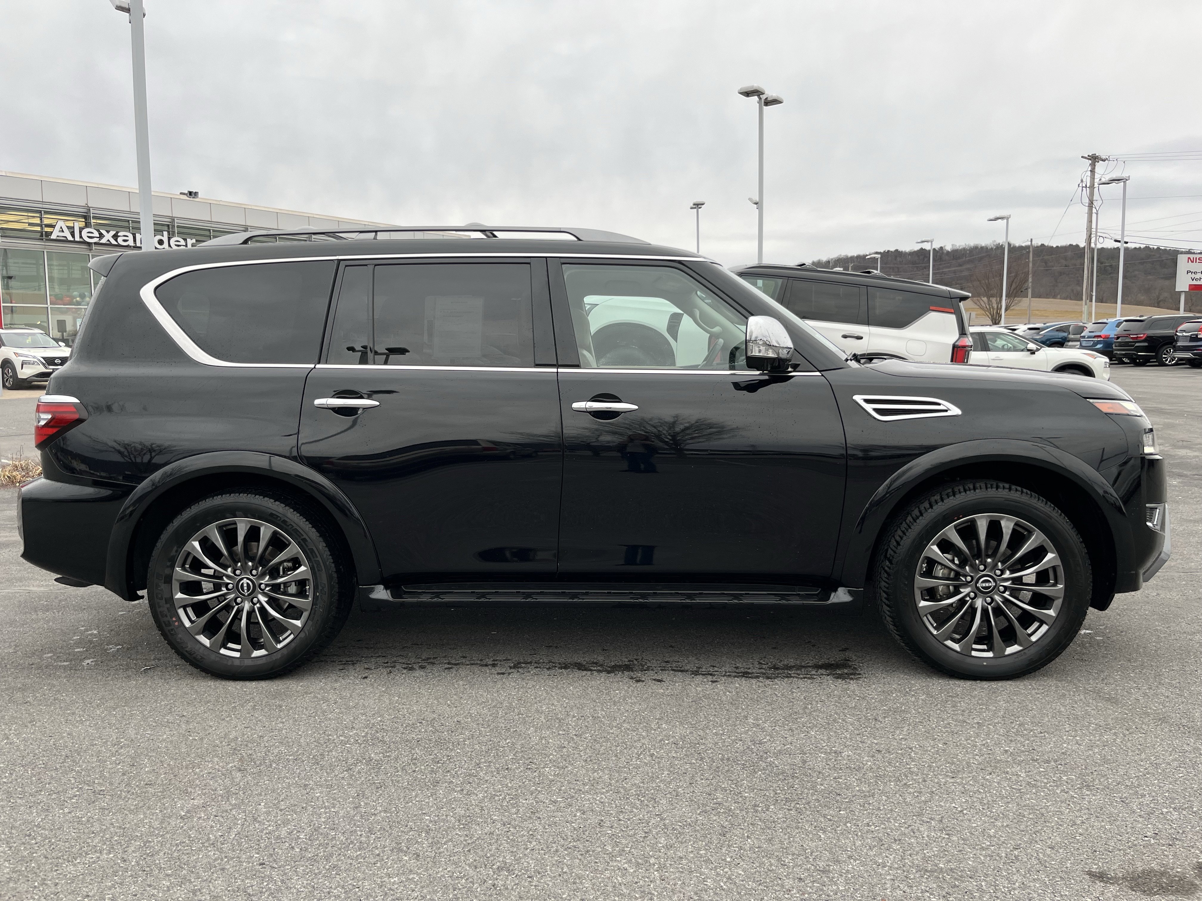 Used 2023 Nissan Armada Platinum w/ Captain's Chairs Package image 2