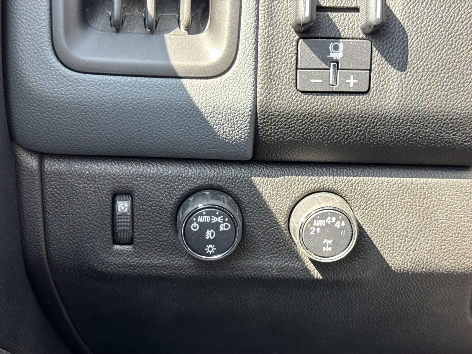 Used 2021 Chevrolet Colorado Z71 w/ Safety Package AWD/4WD image 19