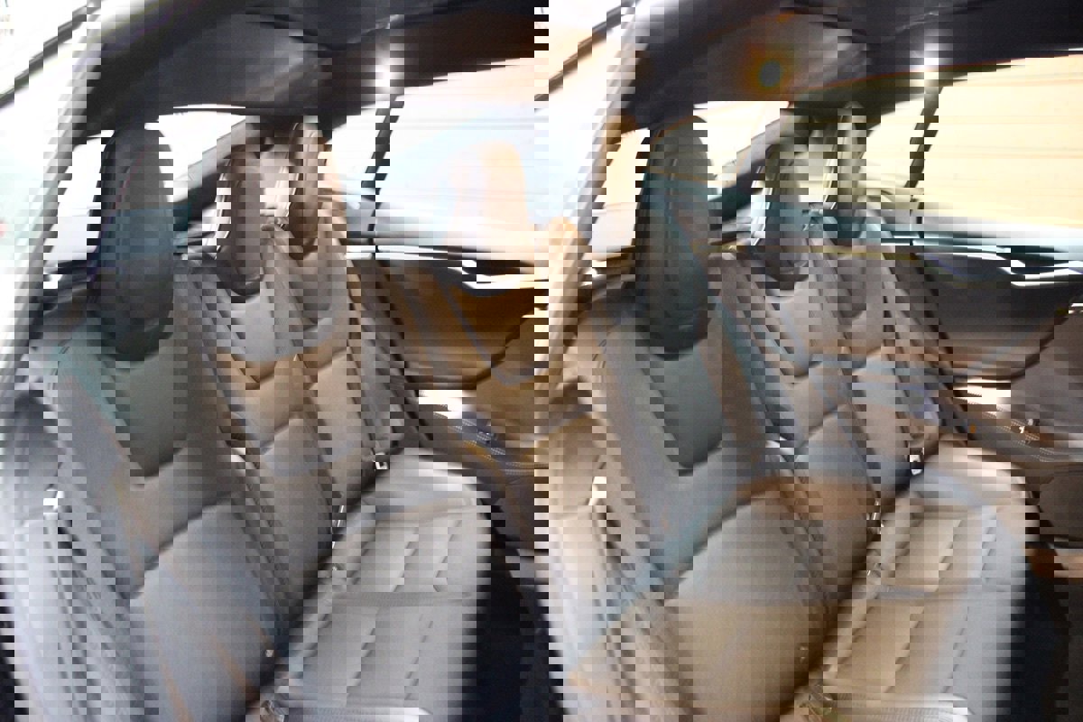 Used 2018 Tesla Model S 75D image 39