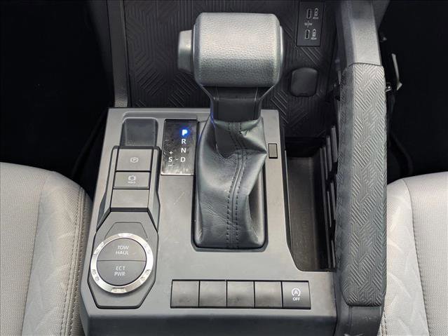Used 2025 Toyota Tacoma SR5 image 12