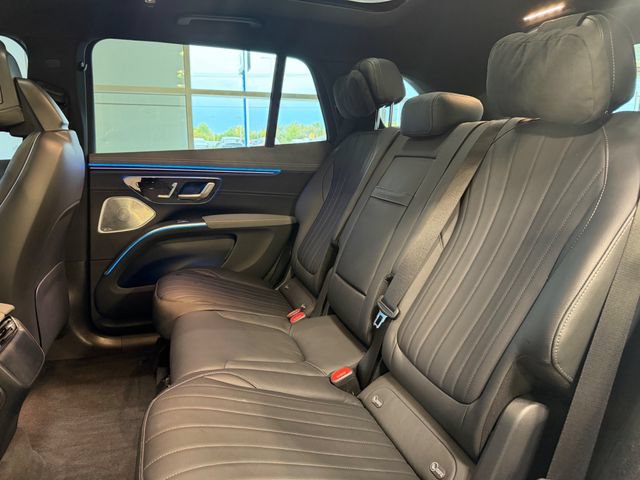 Used 2023 Mercedes-Benz EQS 580 4MATIC SUV image 21